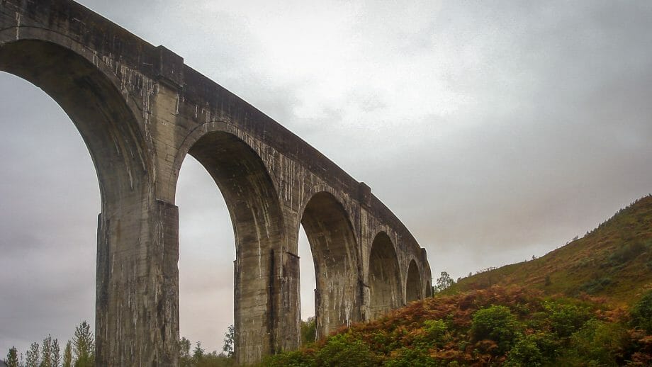 Glenfinnan Viadukt unten