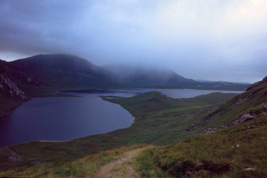 Zwei Lochs