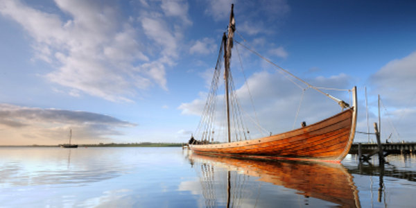 Wikinger Langboot, © Chrstiankeller / iStock