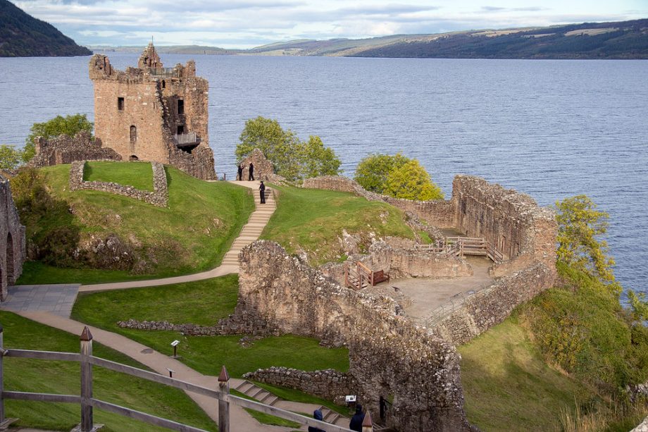 Urquhart Castle innen