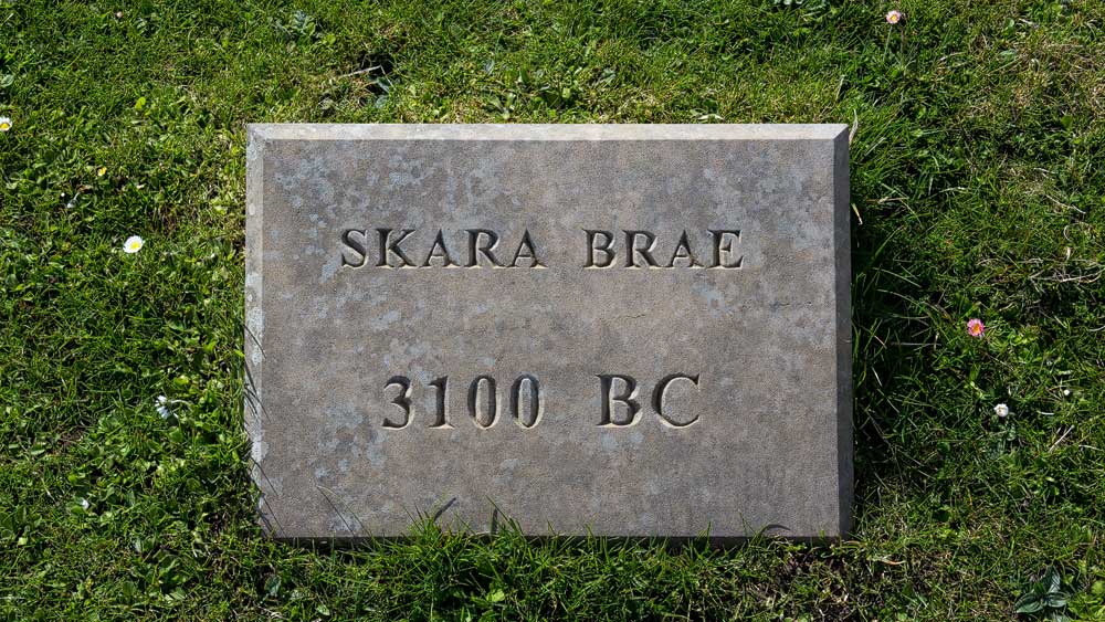 Skara Brae Schild