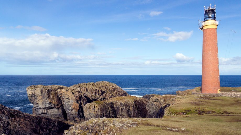 Butt of Lewis Lighthouse und Klippe