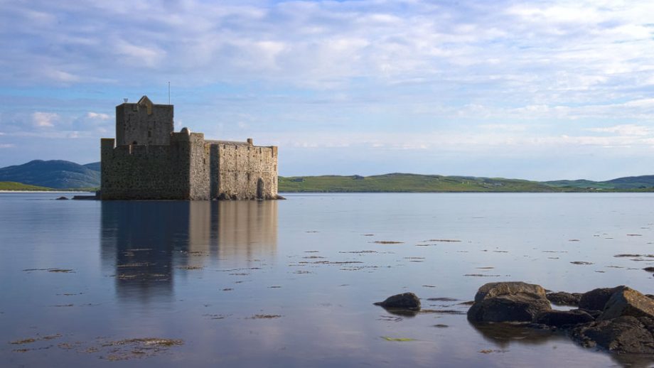 Kisimul Castle in der Abenddämmerung