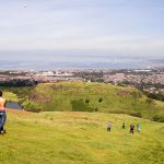 Rugby-Kick am Arthur's Seat 2