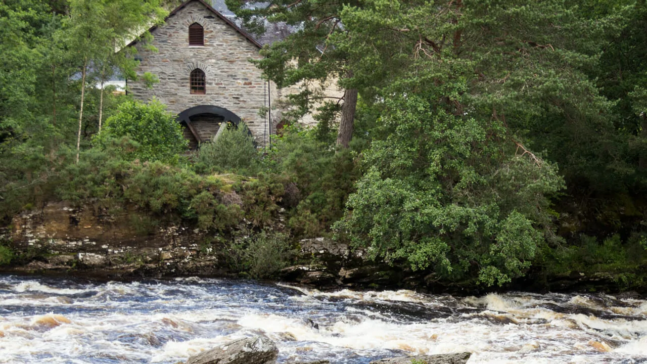 Download The Falls Of Dochart Pics