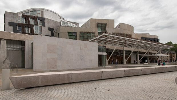 Schottisches Parlamentsgebäude in Edinburgh