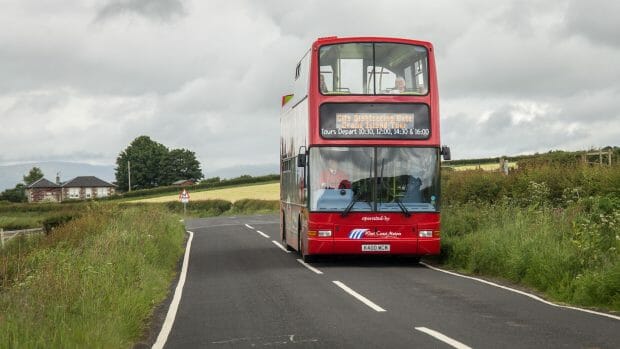 Sogar Busse von City Sightseeing verkehren auf Bute