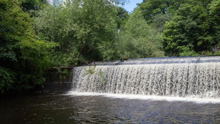 Wasserfall am Great Cauld des Leith