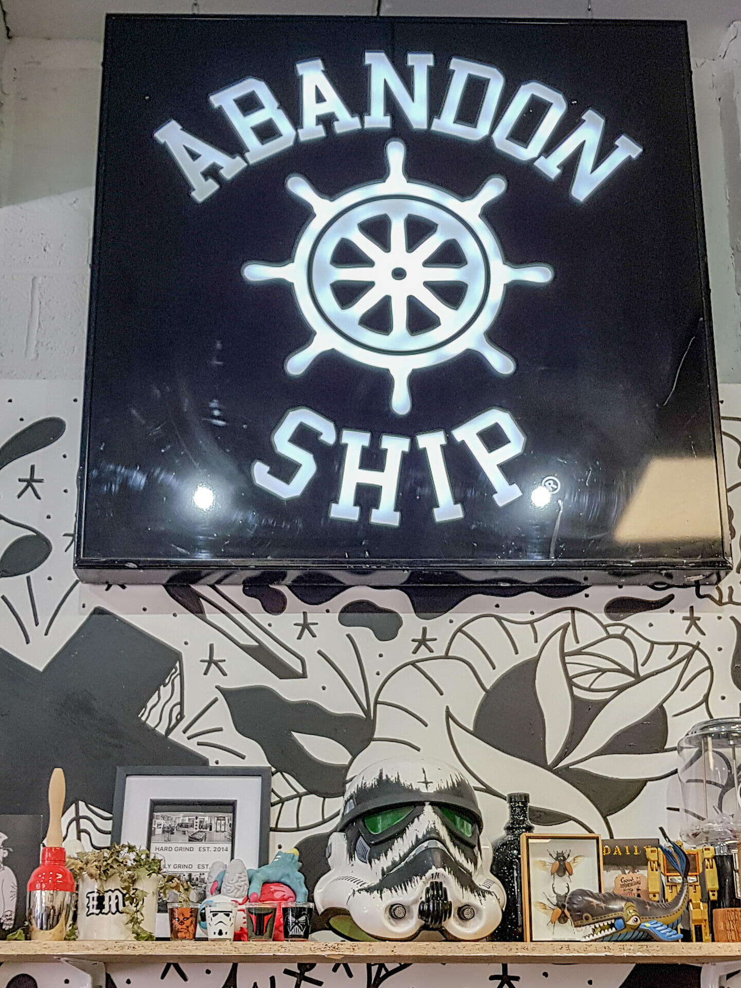 Abondon Ship