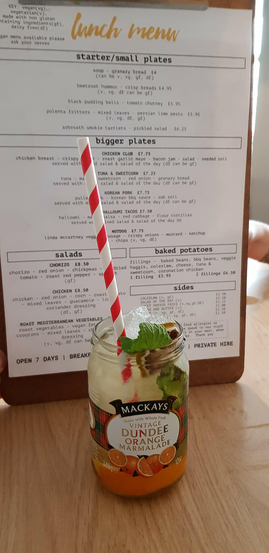 Der Mojito Jam Cocktail (Strohhalm aus Papier)