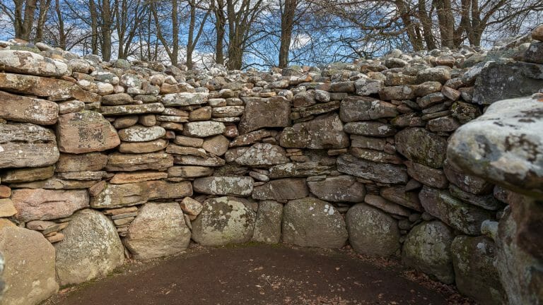 Clava Cairns Hügelgräber und Steinkreise aus der Bronzezeit