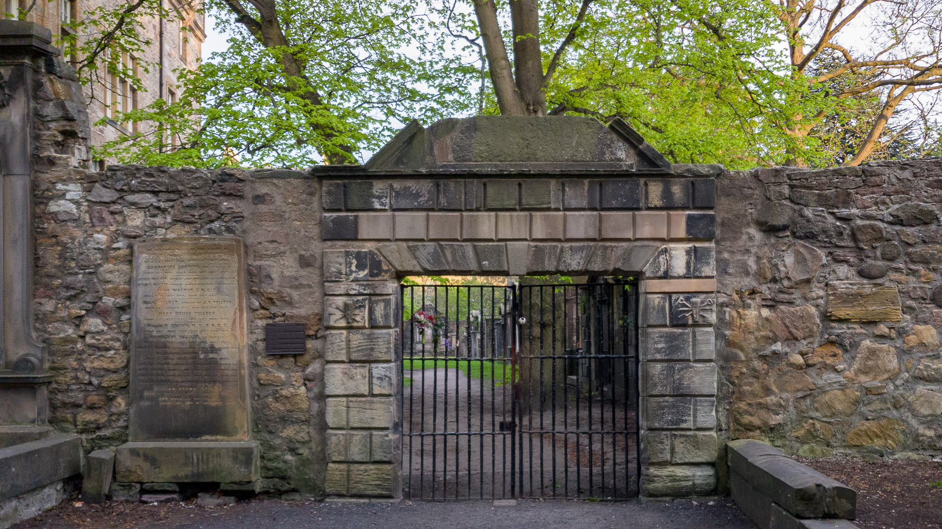 Eingang zum Covenanters Prison