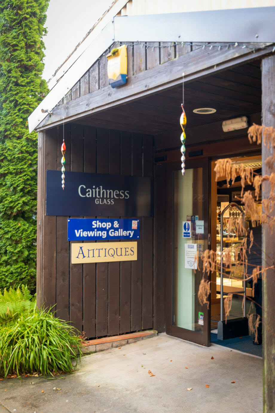 Eingang zu Caithness Glass