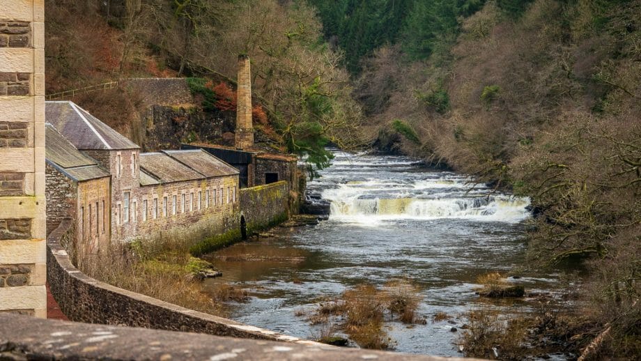 Die Wasserfälle des Clyde bei New Lanark