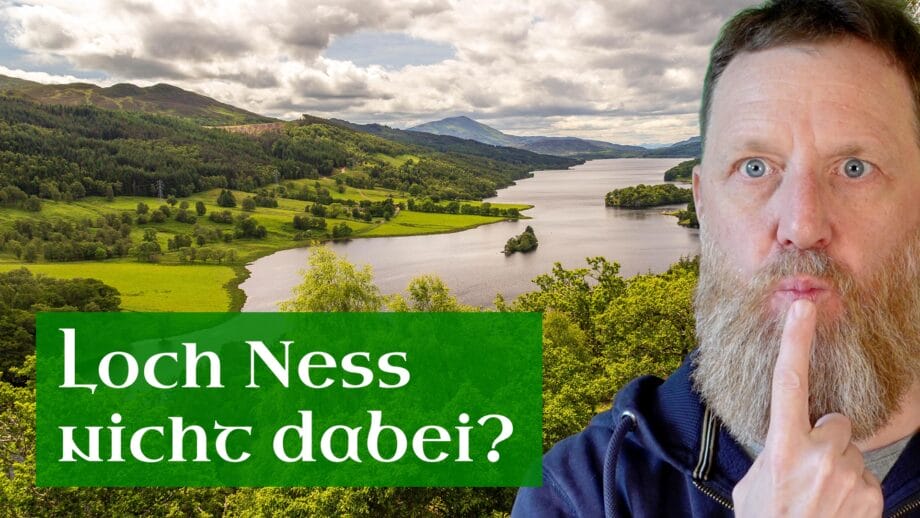 Ein Mann blickt verwundert, neben ihm ist ein wunderschöner See zu sehen. Eine Schrift auf dem Bild fragt: "Loch Ness nicht dabei?"