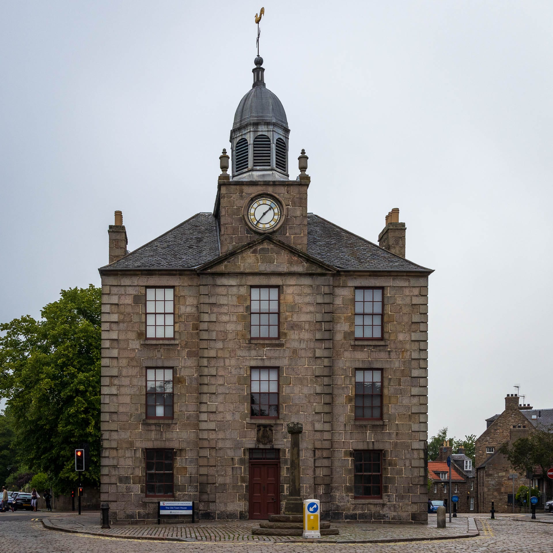 Das Old Aberdeen Town House mit seinem Uhrenturm.
