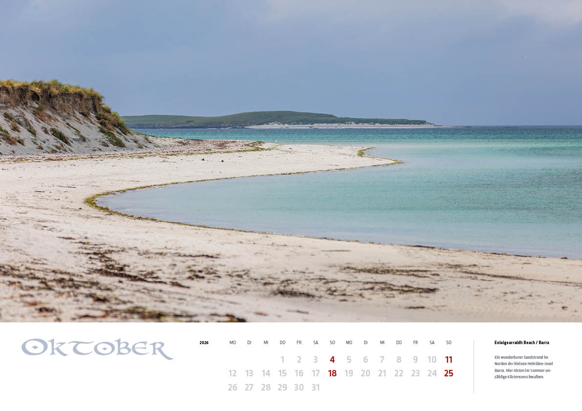 Ein Sandstrand auf dem Kalenderblatt Oktober des MyHighlands.de Schottland Kalenders.