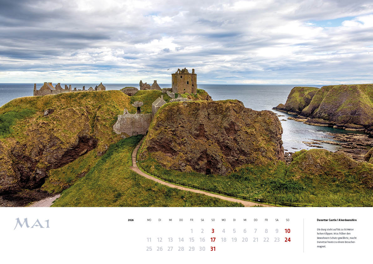 Die Burg Dunnotar Castle auf Felsen im Meer auf dem Kalenderblatt Mai des MyHighlands.de Schottland Kalenders.