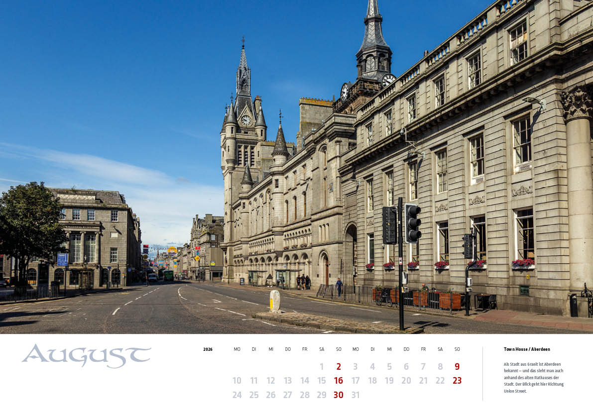 Das ehemalige Rathaus Aberdeens auf dem Kalenderblatt August des MyHighlands.de Schottland Kalenders.