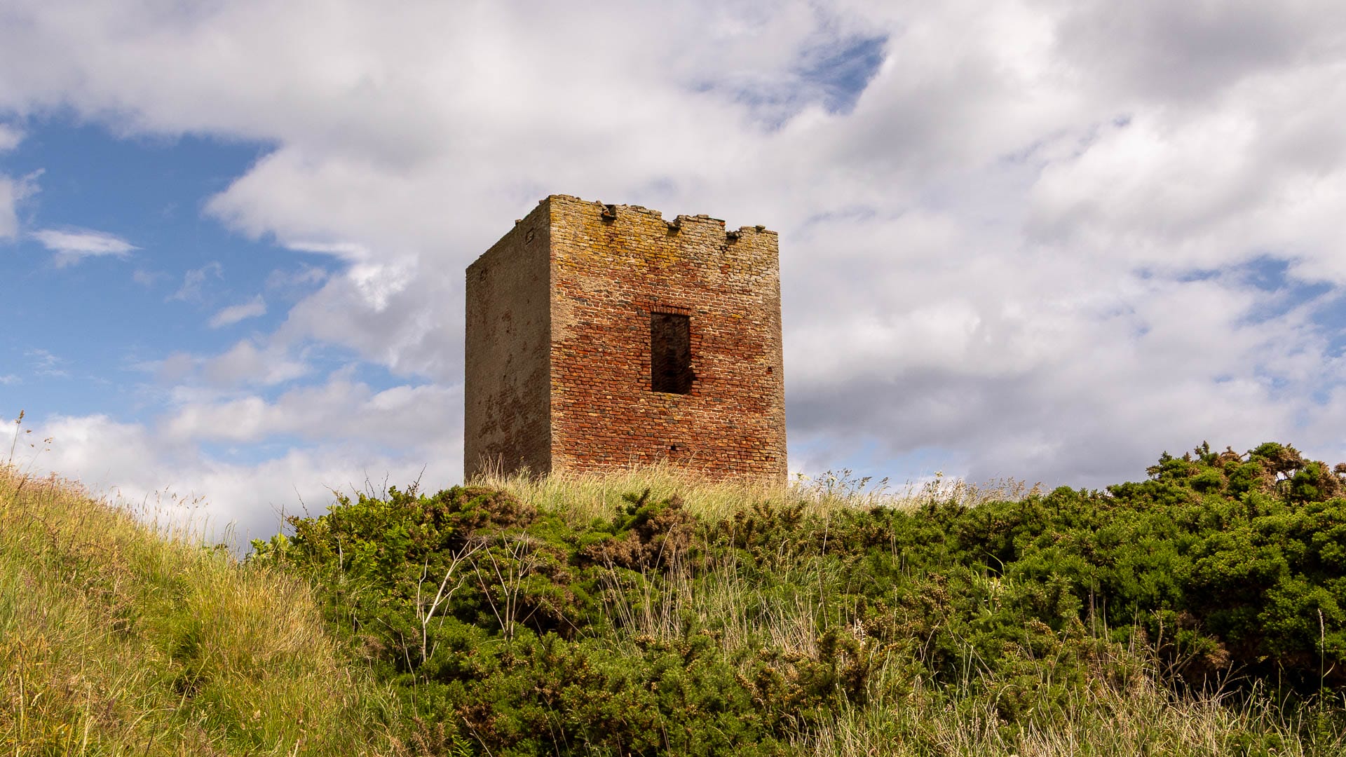 Ziegelturm nahe der Castle